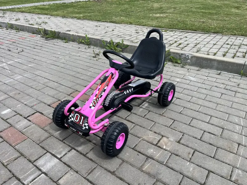 Šlapací autíčka